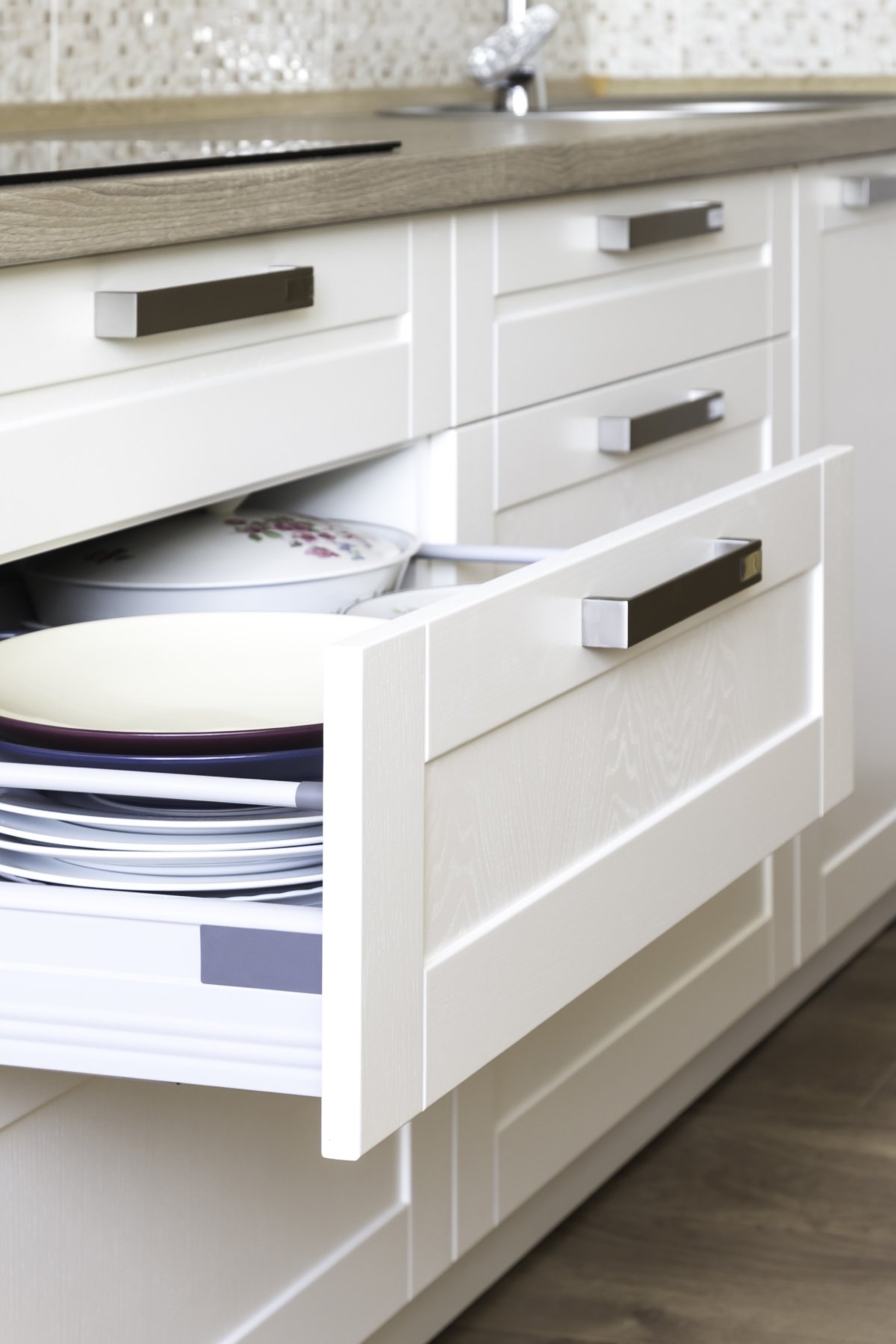 image showing drawers with soft-close hinges