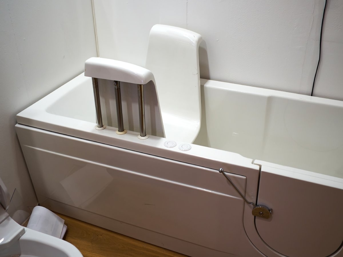 image showing bathtub with safety features