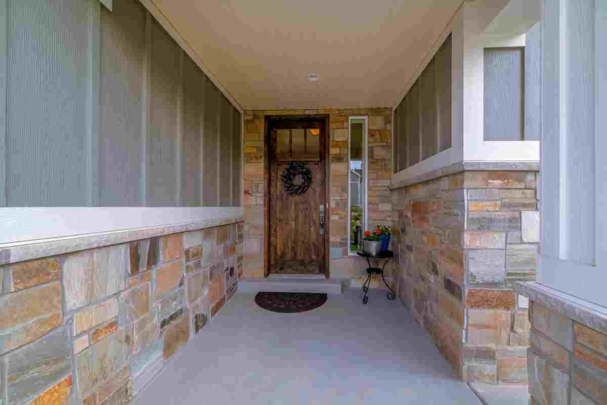 image showing house with stone veneer siding