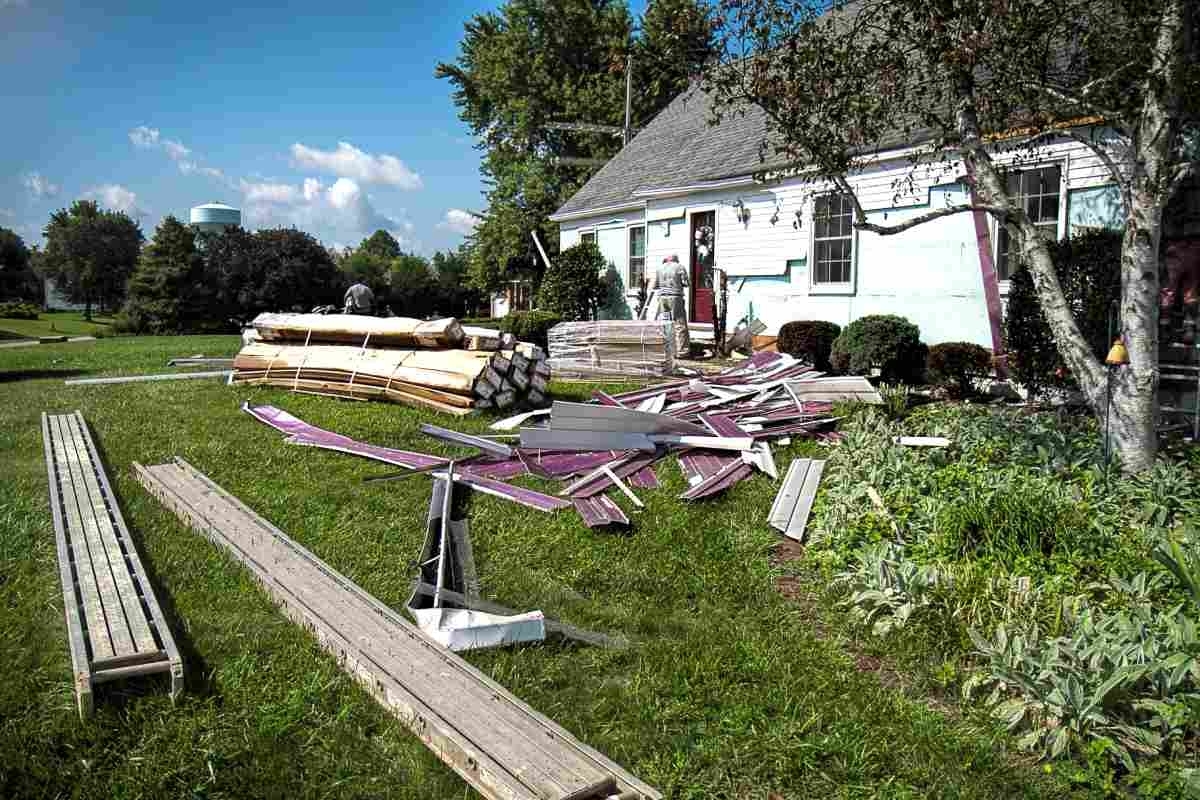 image showing house siding replacement process