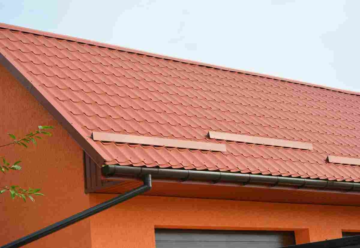image of house with new gutter guards