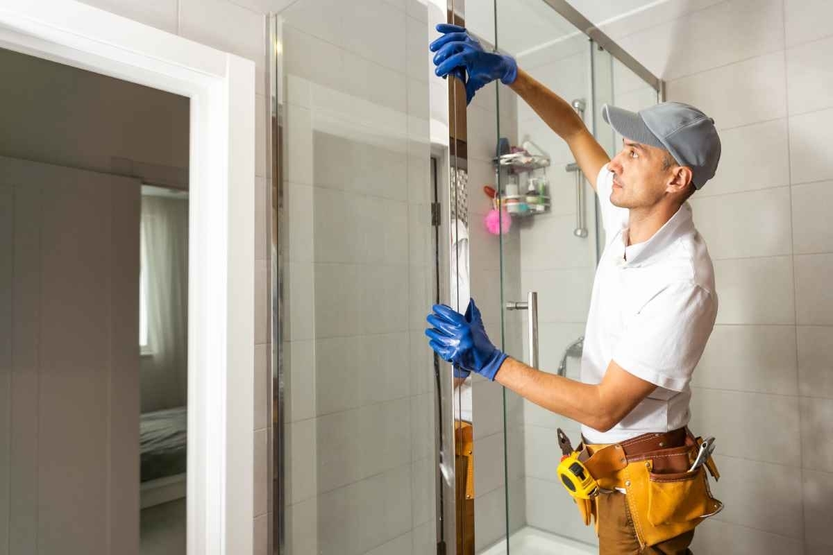 image showing contractor remodelling a shower