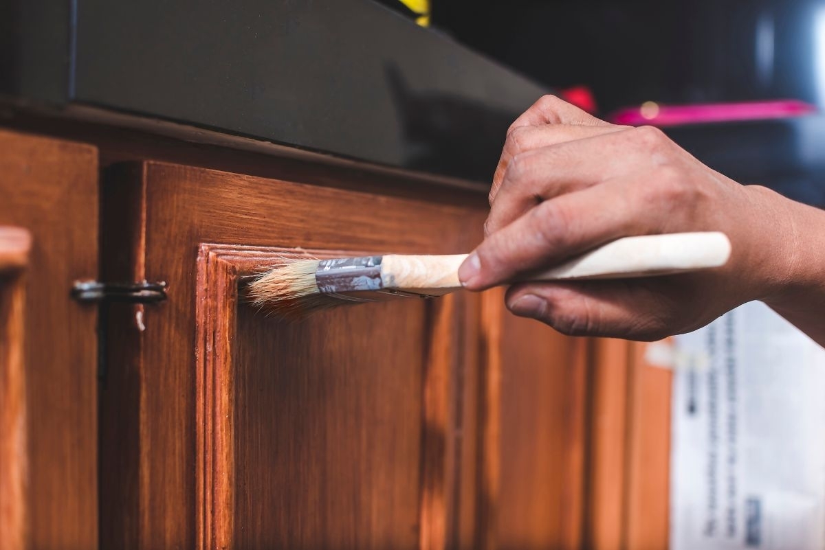 hand painting cabinets