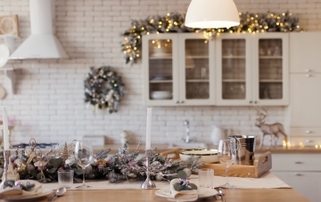 image showing mistletoe and plants decorations for the kitchen christmas